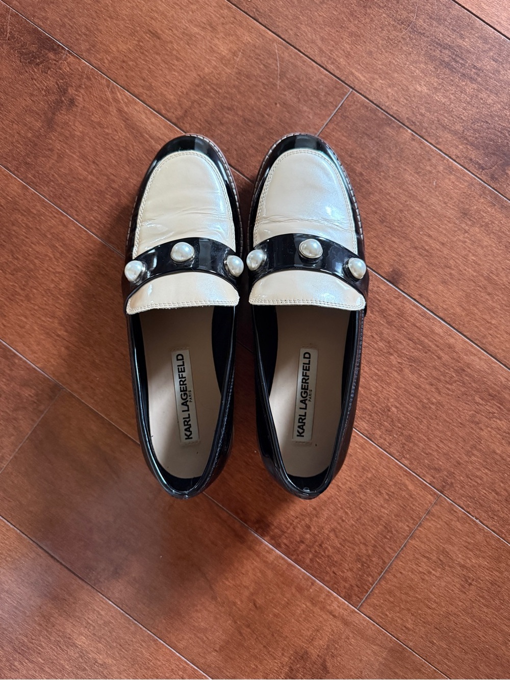 Karl Lagerfeld Black and Cream Pearl-Trim Loafers